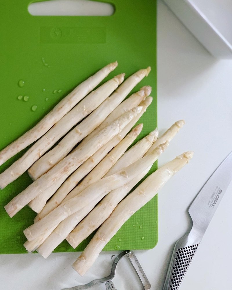 ホワイトアスパラとポーチドエッグの作り方 みずのさちこ Note