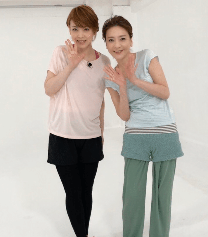 エレガントなしぐさレッスン Hatsune Note