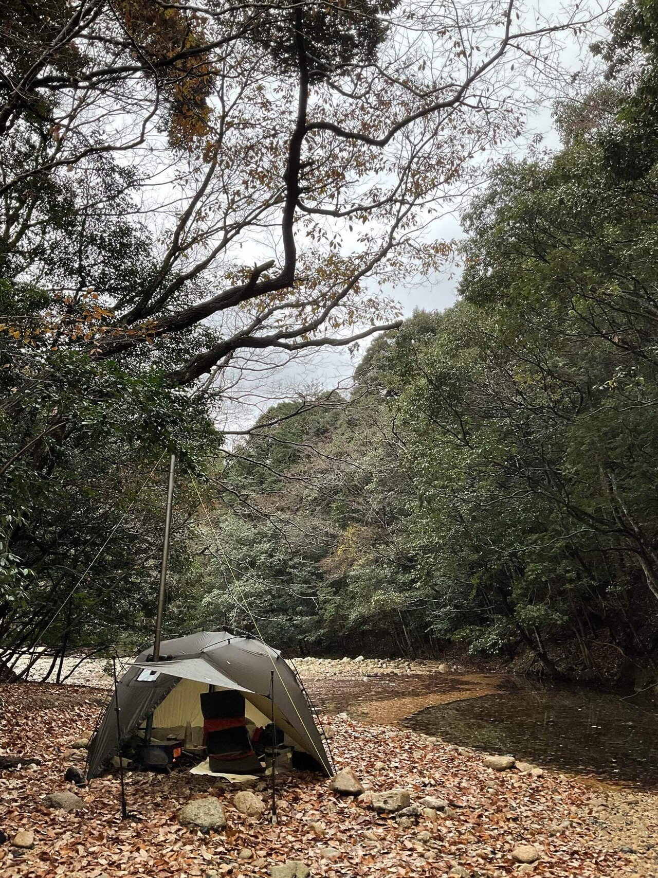 雨の日のキャンプ｜plusexxx