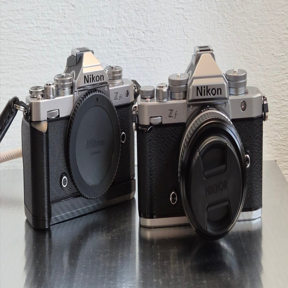 〔即日発送可〕ニコンF5 プレゼント付き❣️ 即日発送可〕ニコンF5 プレゼント付き❣️ マップカメラコレクション
