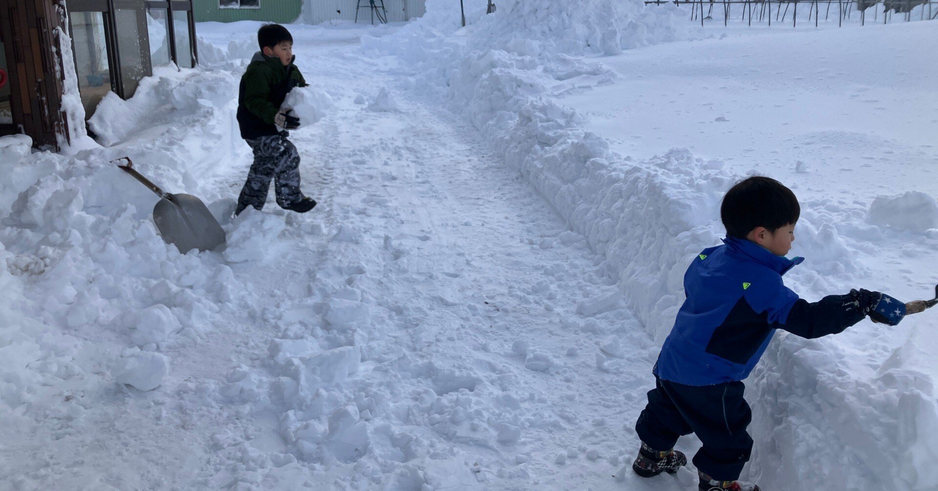 雪かき延長戦、消えたゴミ箱を求めて｜吉田拓実｜さいこうファーム