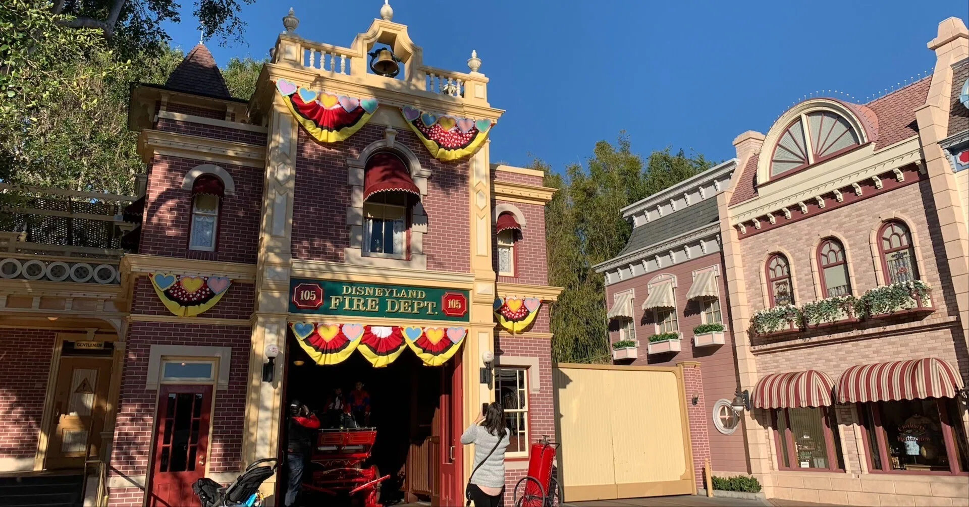 第1話】ディズニーランドは、どこから始まったのか——70周年の今