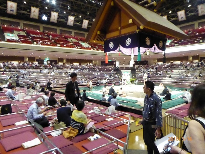 大相撲のマナー 初心者向けお相撲の楽しみ方 大相撲観戦の服装と持ち物マナー 井垣利英 人材教育家 メンタルトレーナー マナー講師 Note 大相撲のマナー 初心者向けお相撲の楽しみ方 大相撲観戦の服装と持ち物マナー 井垣利英 人材教育家 メンタルトレーナー マナー講師 Note