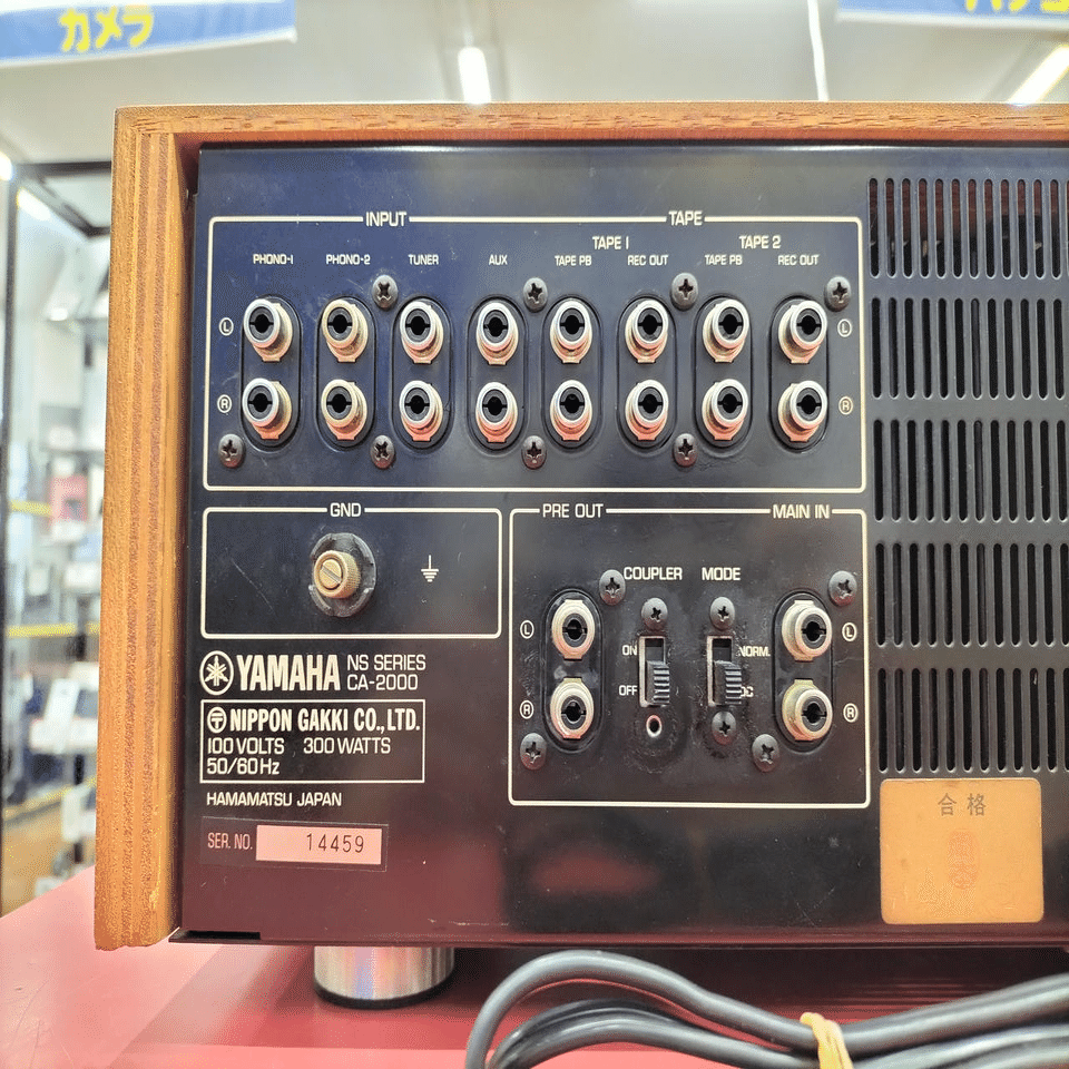 M6340 YAMAHA ヤマハ プリメインアンプ CA-2000 ジャンク品 M6340 YAMAHA ヤマハ プリメインアンプ CA-2000 ジャンク品