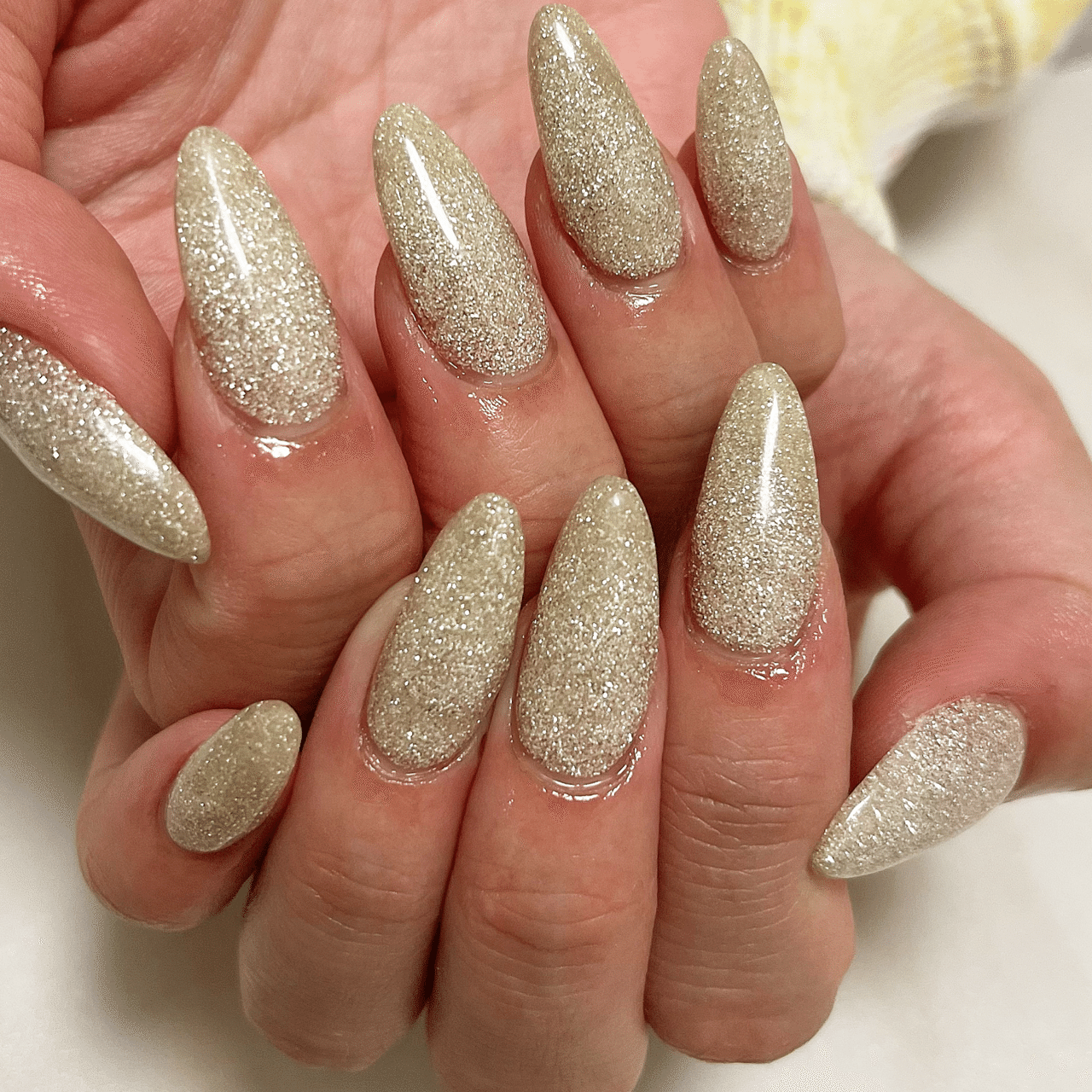 ワンカラー🩵🩷アクリルスカルプネイル💅✨｜cheri0315nail