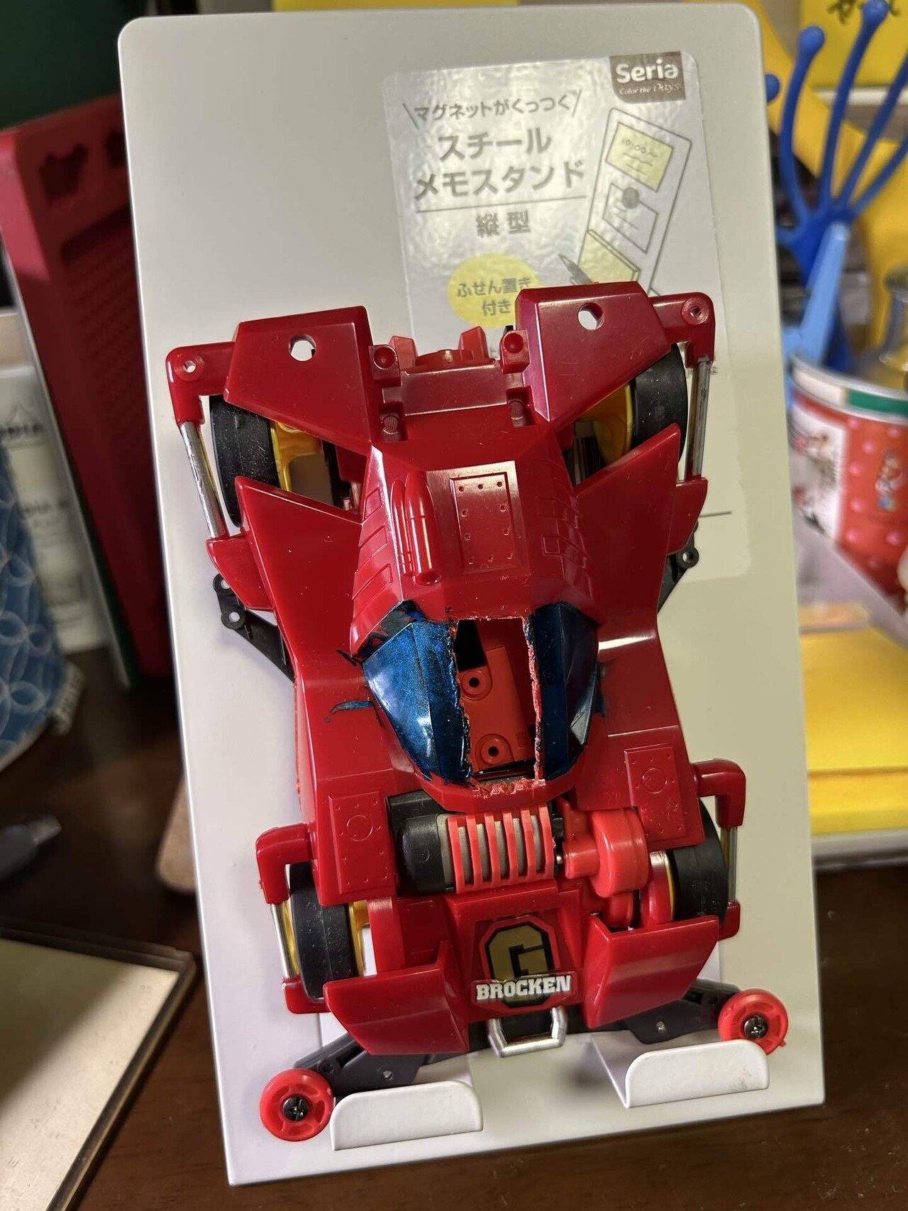 セリアのスチールメモスタンド縦型｜高々ゆう