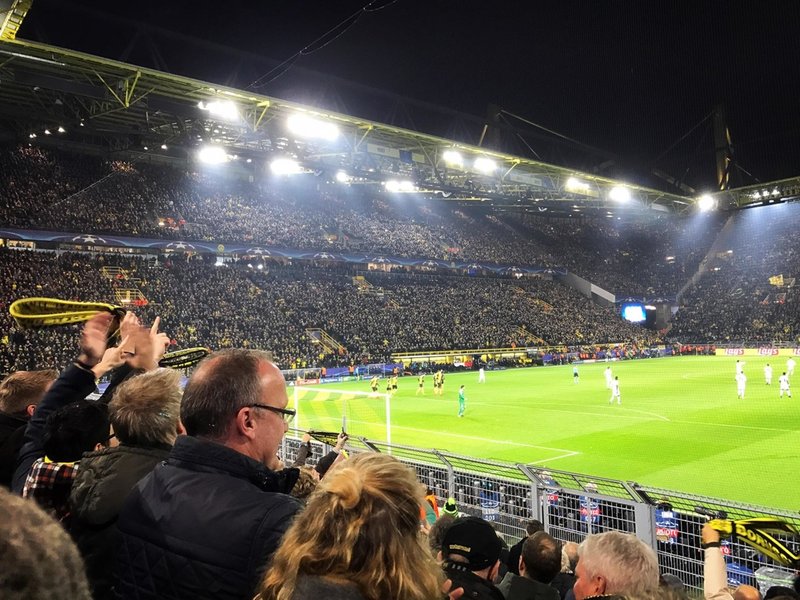 サッカークラブツイート13万件比べてみた話 ぼっち女子サポの卒論 ブンデスリーガとjリーグのsns利用の相違 Tori Note サッカークラブツイート13万件比べてみた話 ぼっち女子サポの卒論 ブンデスリーガとjリーグのsns利用の相違 Tori Note