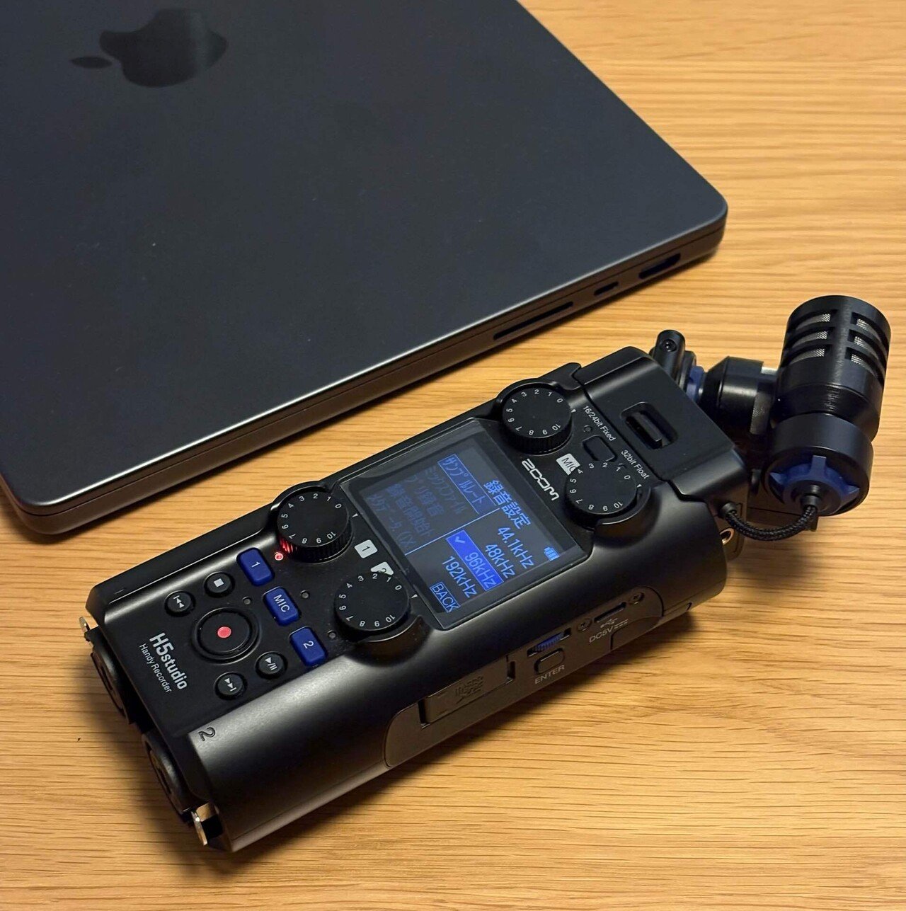 Zoom H5studio｜くも/超内向型のリモートワーク