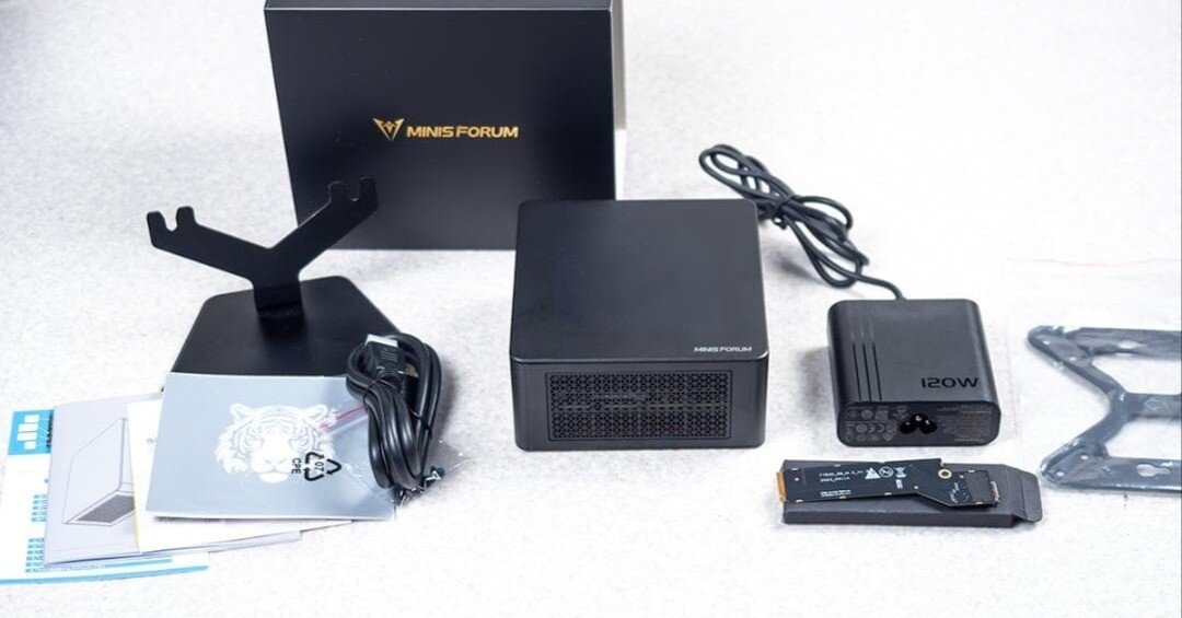 MINISFORUM UM780XTX 7840HS メモリ64GB 1TB EliteMini UM780 XTX