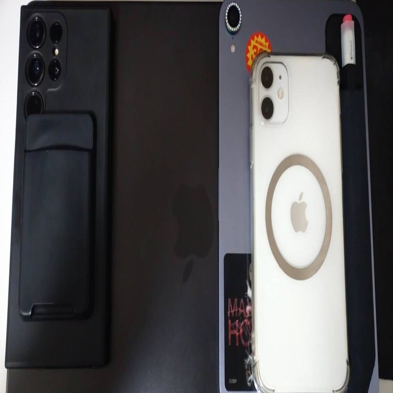 改めて自己紹介 │ ガジェット │ Apple × Galaxy │ M4 MacBook Pro