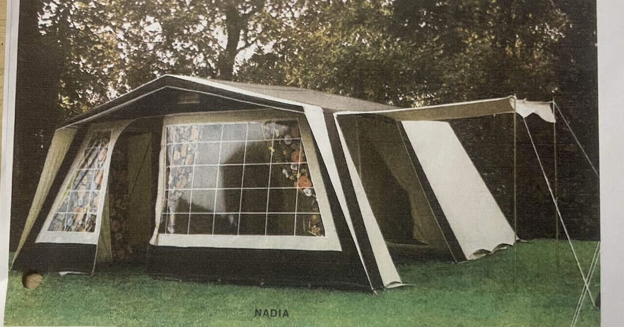 パジャマムーンのレトロテント探訪【1978年】CABANON Nadia N406 