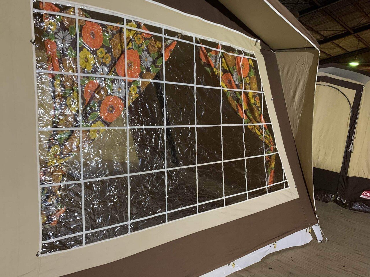 パジャマムーンのレトロテント探訪【1978年】CABANON Nadia N406