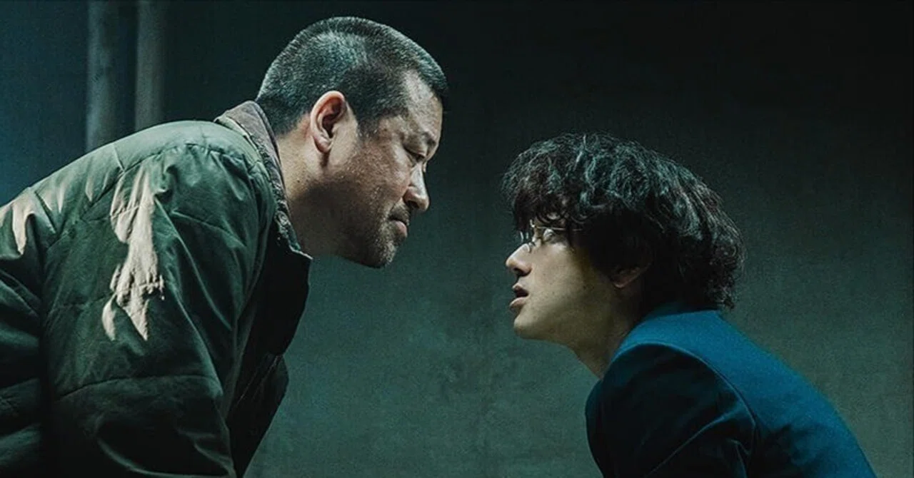 「爆弾」映画と原作の違い|ぴ