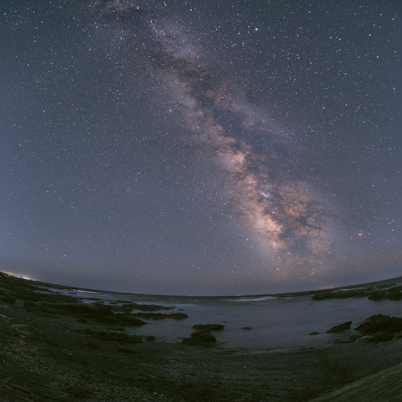 2万円台の超広角魚眼。TTArtisan 7.5mm f2で作る新しい星空の形