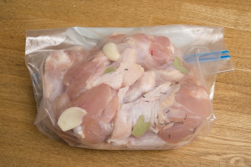 おうちごはんを格上げ 何度でも食べたい絶品レシピ 鶏肉のコンフィ 伝説の家政婦 志麻さんの ステイホーム 応援プロジェクト マガジンハウス書籍部 おうちごはんを格上げ 何度でも食べたい絶品レシピ 鶏肉のコンフィ 伝説の家政婦 志麻さんの ステイホーム 応援プロジェクト マガジンハウス書籍部