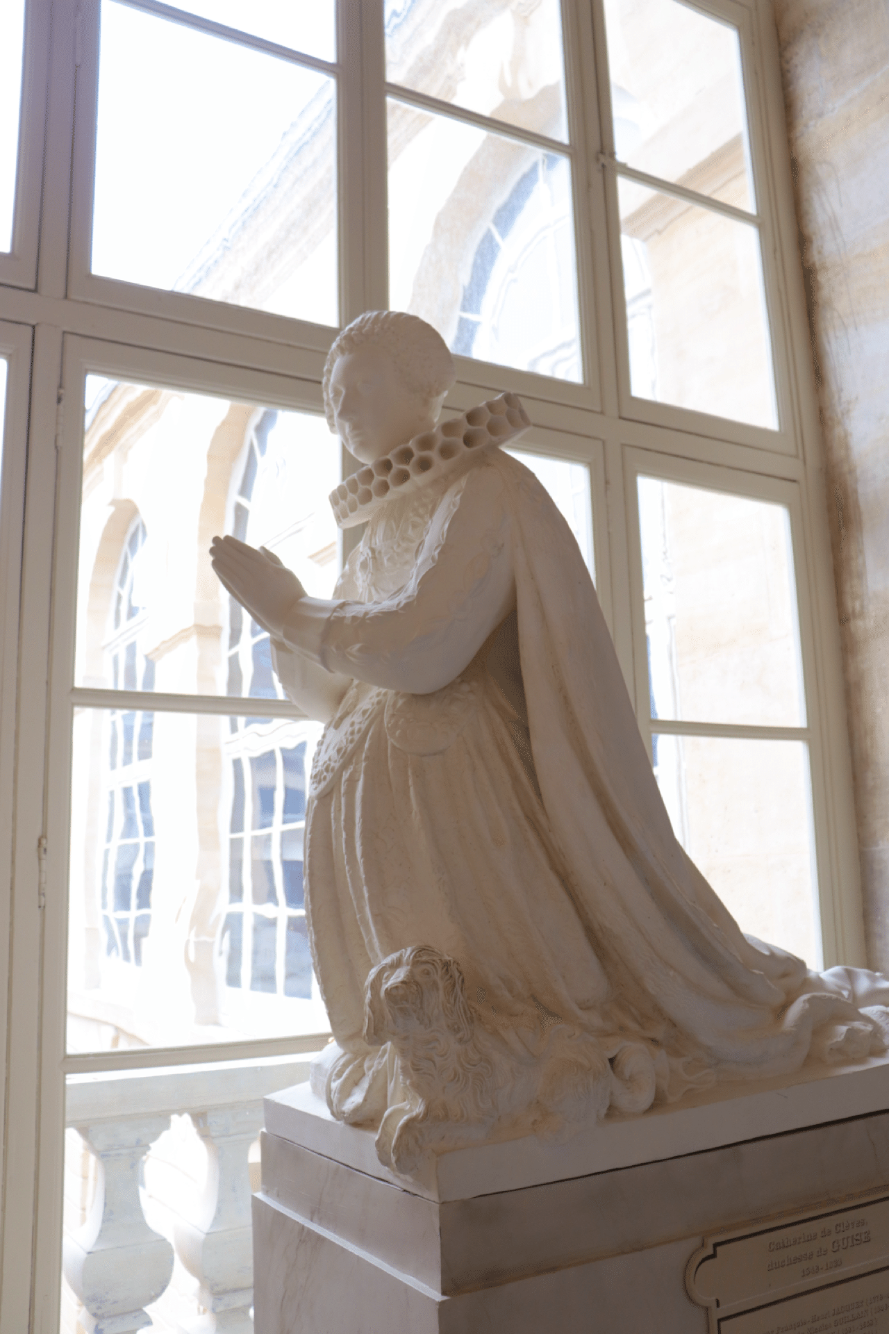 ひとりでパリを旅した話34】皇帝の間でナポレオンに出会う。ご機嫌斜め