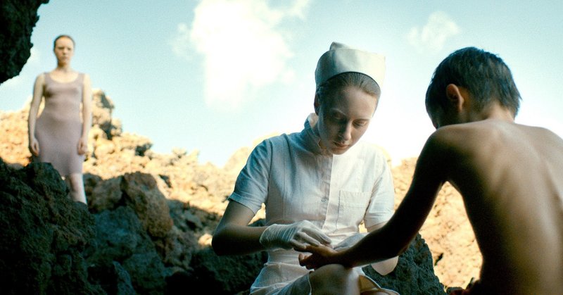 この恐怖はどこから来るのか 映画 エヴォリューション をアートとして見たら怖くなった 石村研二 narrative lab note