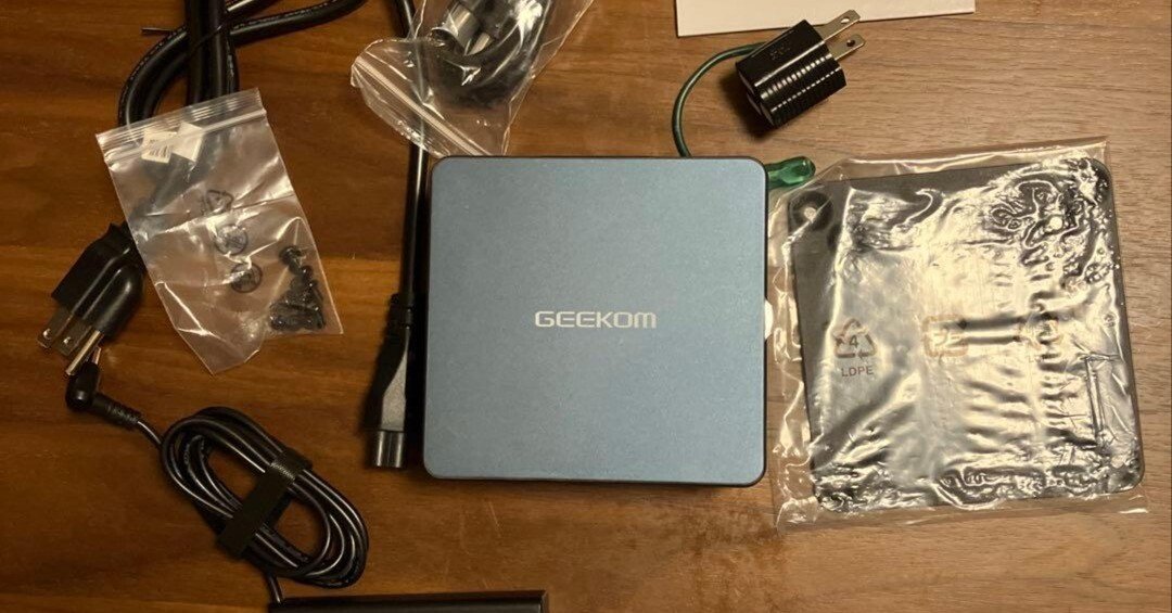 驚異の小型パワー！GEEKOM Mini IT13 i7搭載モデルで3p2pプラグ対応の