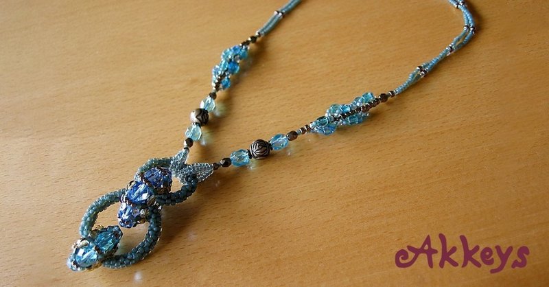3 わわわのネックレス 針と糸で編むビーズステッチレシピ公開 Akkeys ビーズ ソウタシエ作家 Note