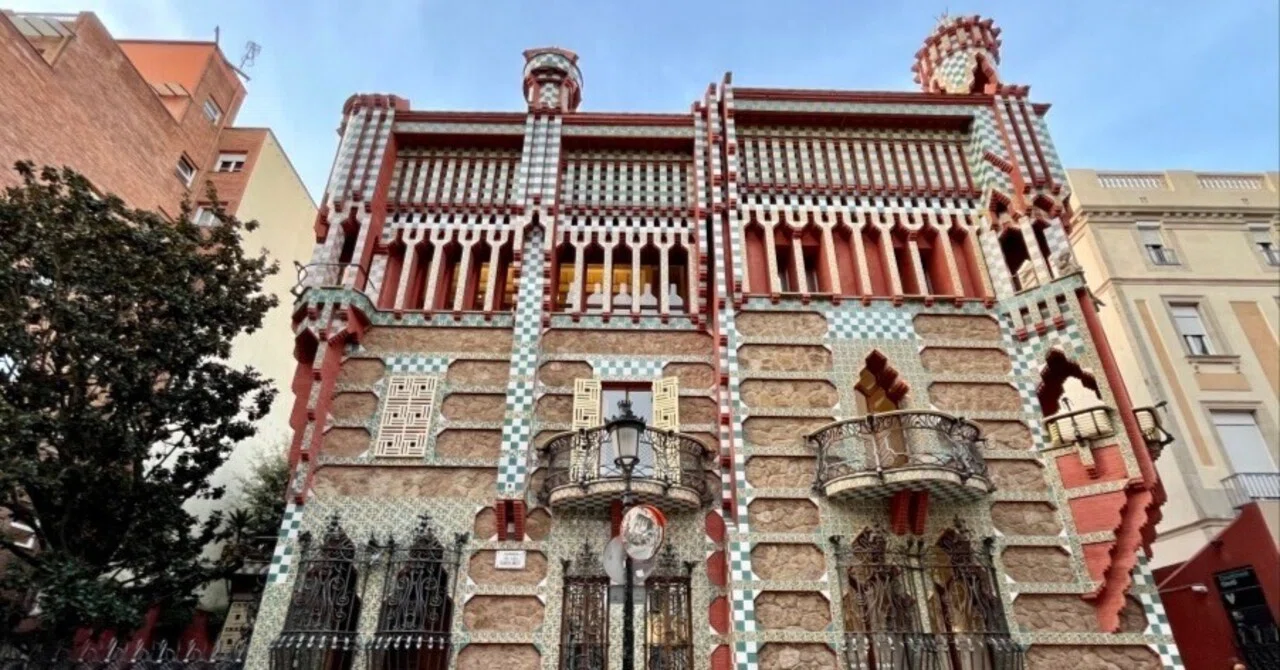 Barcelona5/バルセロナ5】 カサ・ビセンス - ガウディ初期の建築｜はな