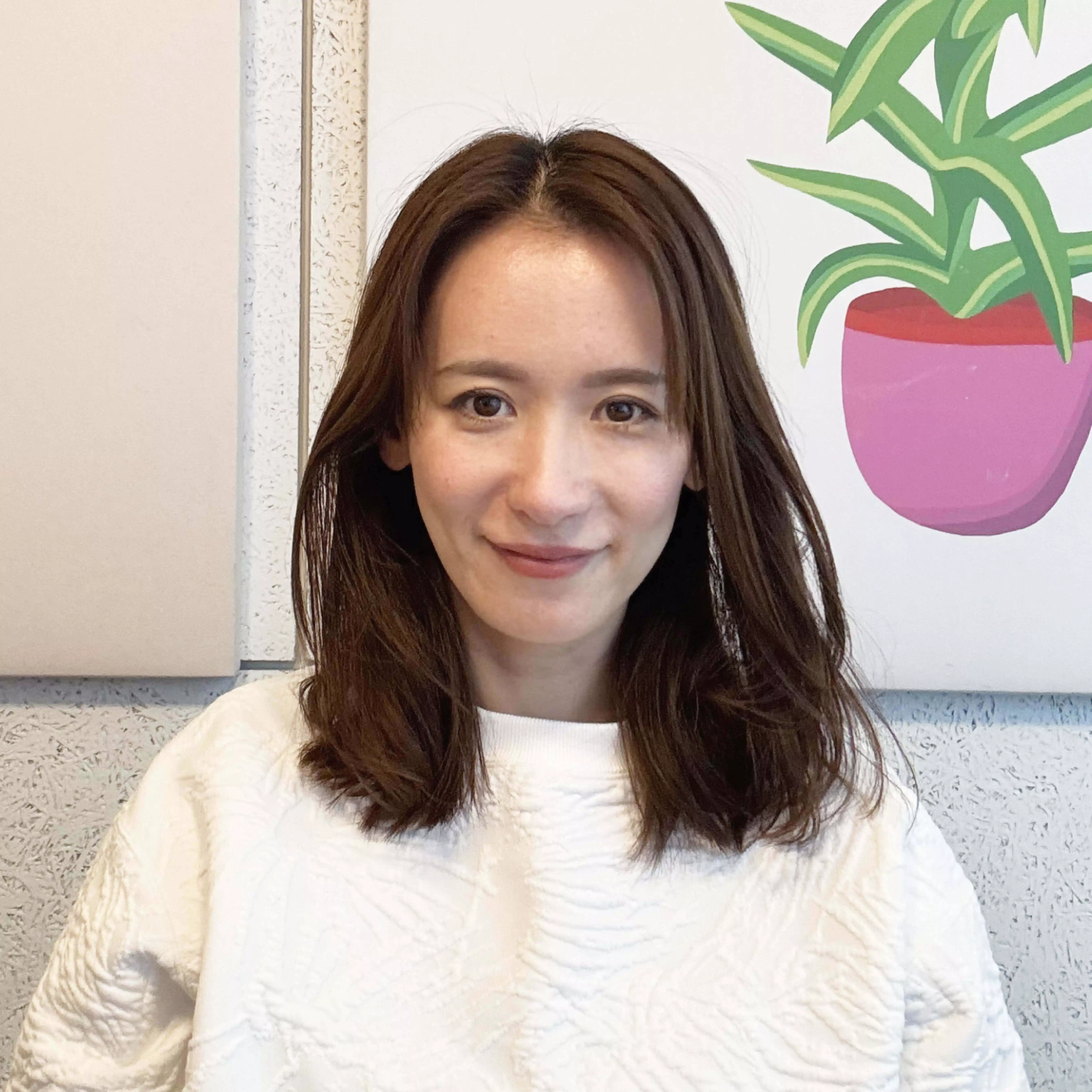 金井　芽衣