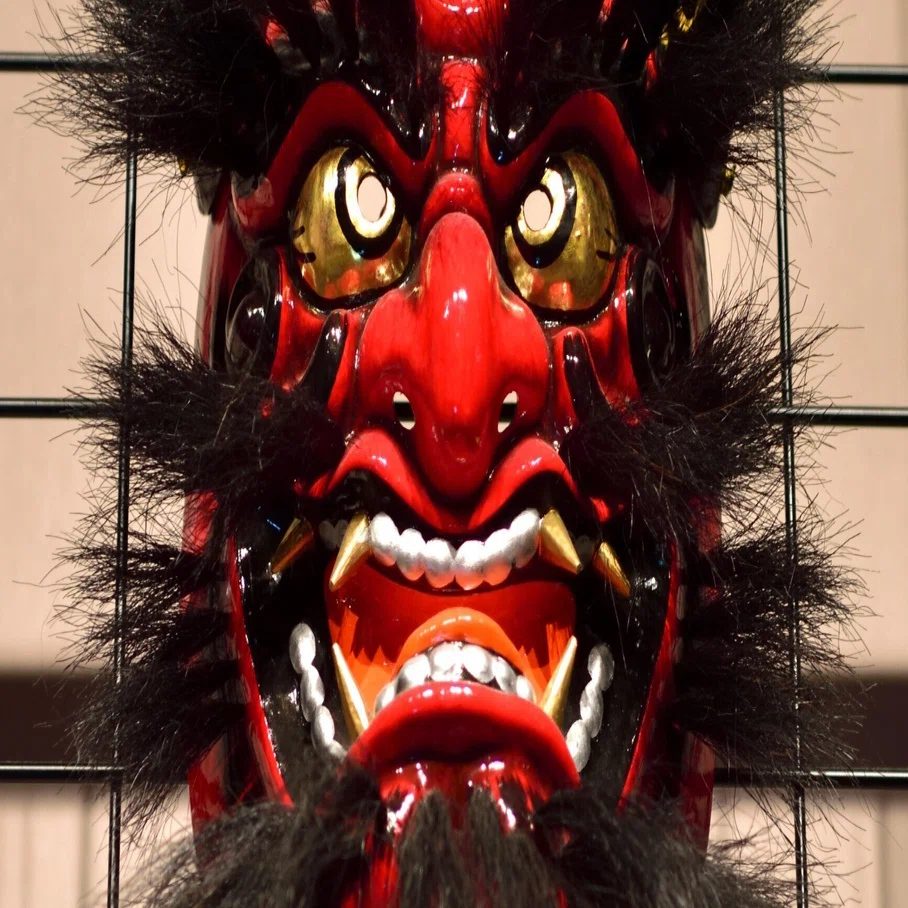 鬼の貌、神の声、石見神楽と塵輪の男鬼｜光と風のアルバム