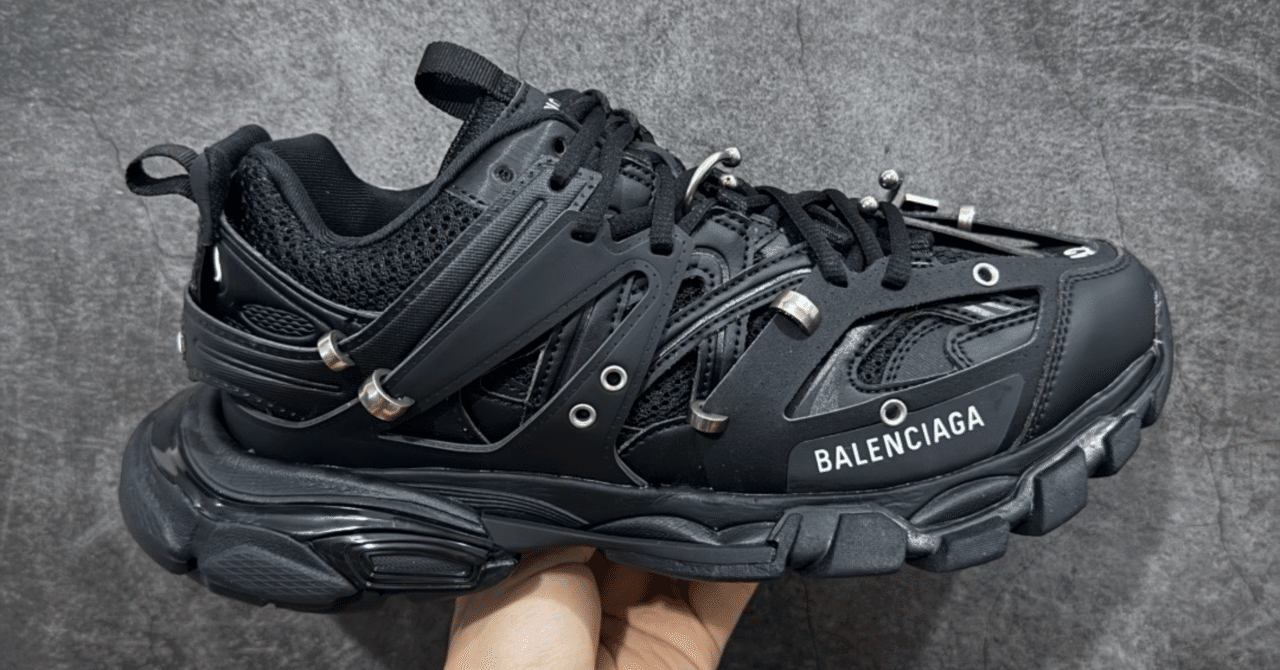 ぽ*ー様 バレンシアガ　スニーカー　トラック バレンシアガ トラック ピアス スニーカー542023WTRPG1000｜Fog Kicks