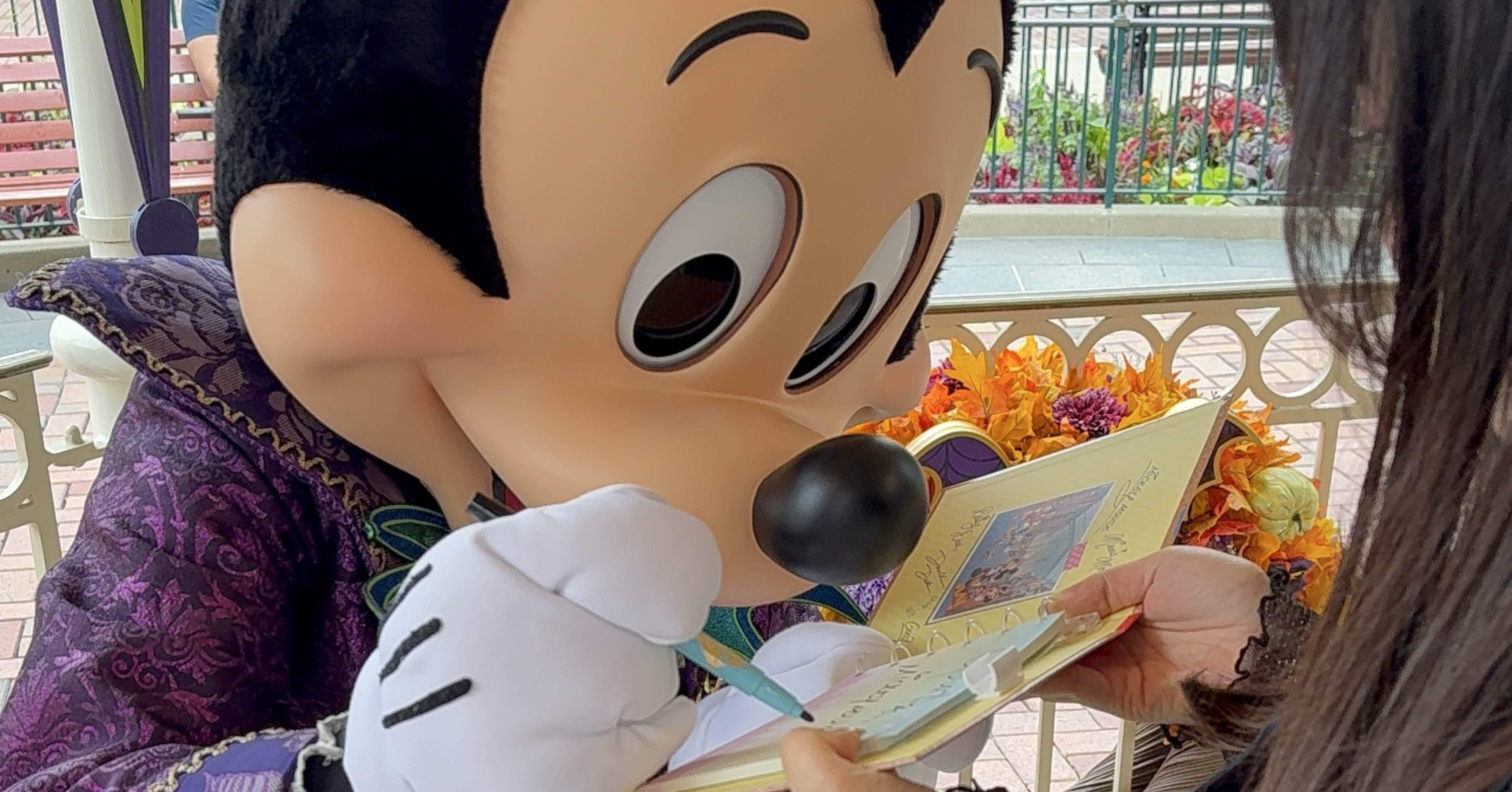 HKDL】台風接近でシグナル発生‼️｜②初めまして、香港ハロウィン｜RENA