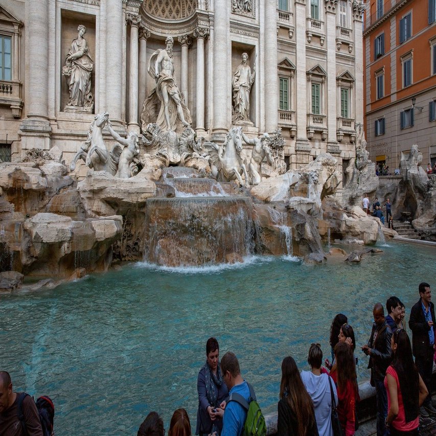 ローマの「トレビの泉」｜Zenpaku