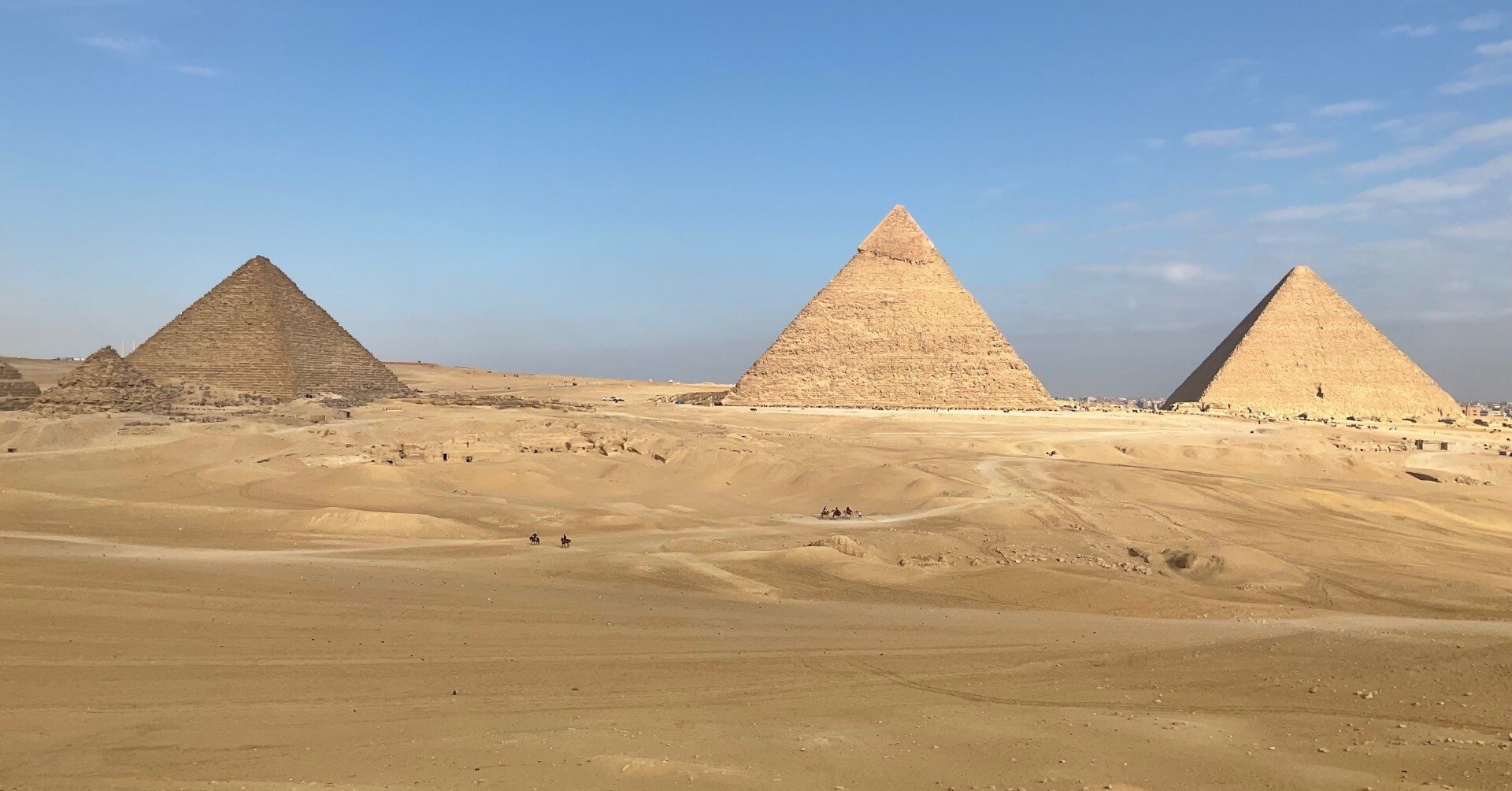 🏜️ギザの三大ピラミッドとスフィンクス― ファラオが眠る、永遠の謎と