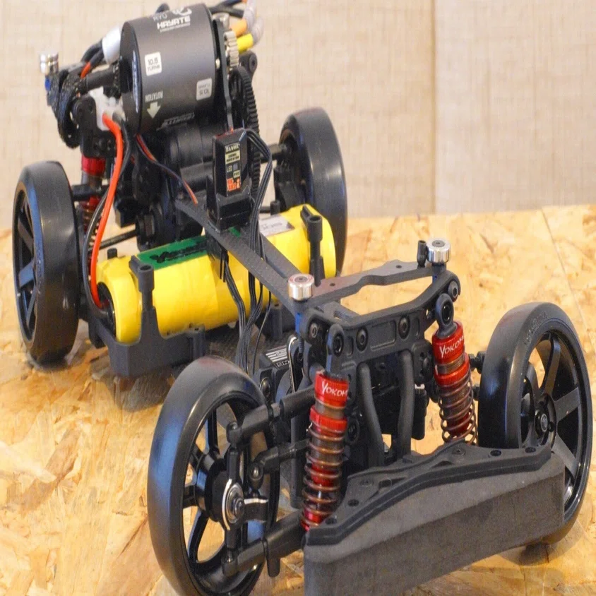 ご依頼] Yokomo RD2.0 にジャイロ・Samwa M17・カーボンバンパー