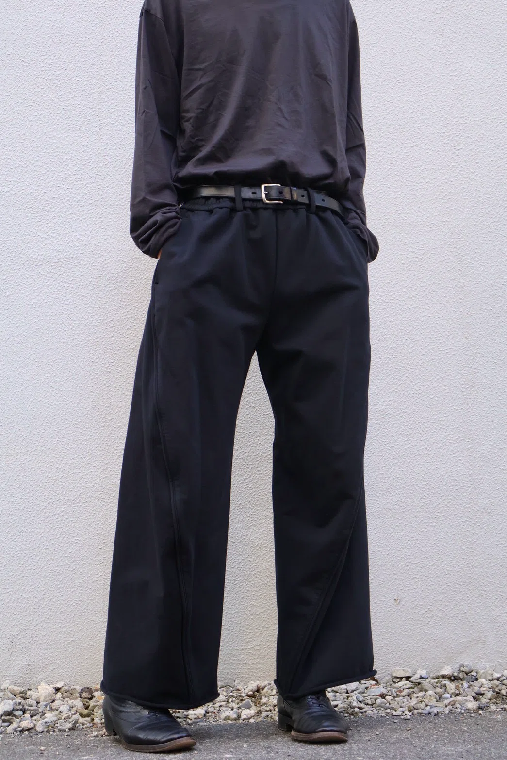 パンツ ARTS&SCIENCE Woven sweat easy pants パンツ ARTS&SCIENCE Woven sweat easy pants Unisex – ARTS&SCIENCE