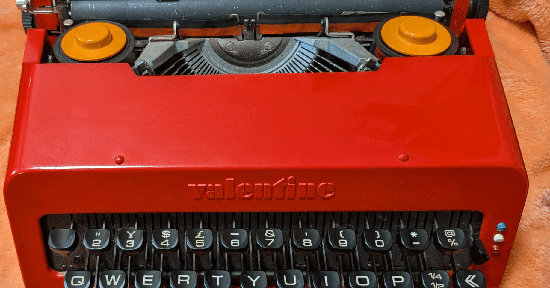 真っ赤なバレンタイン。懐かしのタイプライター。｜みれのスクラップ