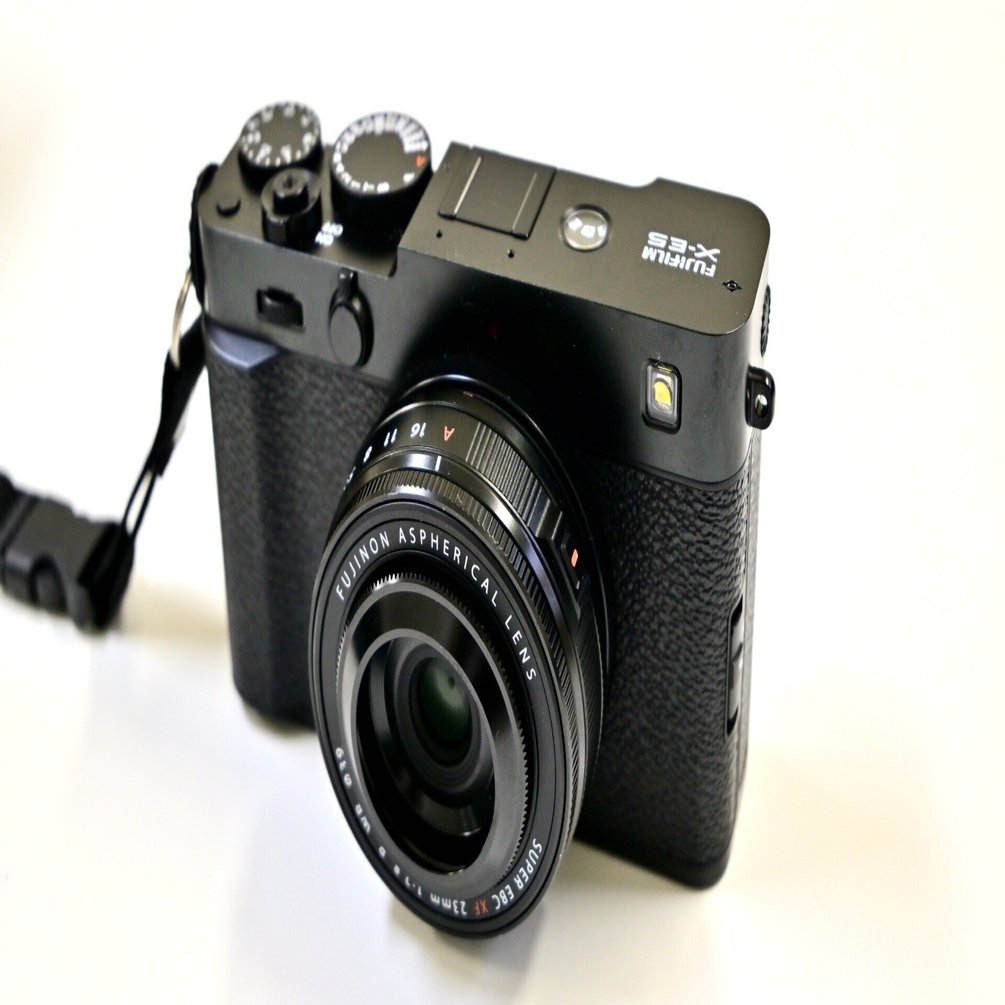 2025年は「Z5Ⅱ」と「X-E5」｜Heira.K