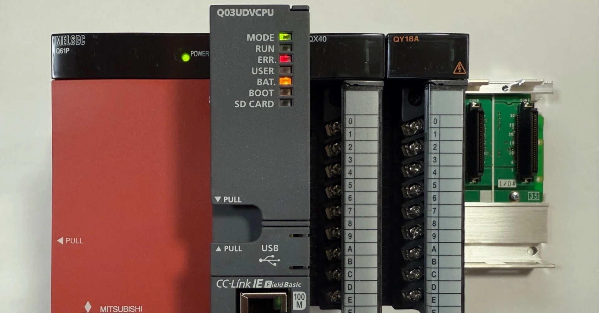 未使用品/KU】MITSUBISHI 三菱電機 シーケンサ Q02UCPU ユニバーサル