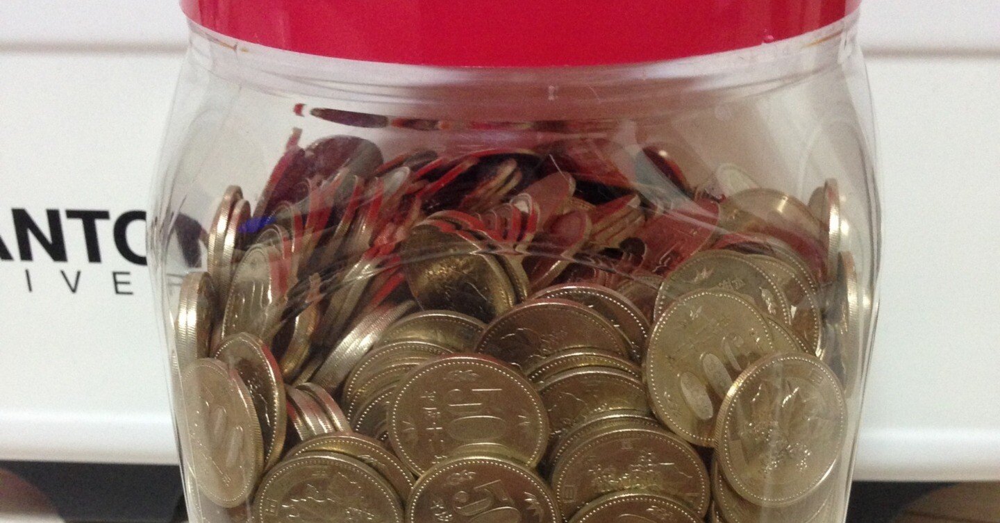 20代からコツコツ貯めていた500円玉貯金が100万円になった。｜山本さほ