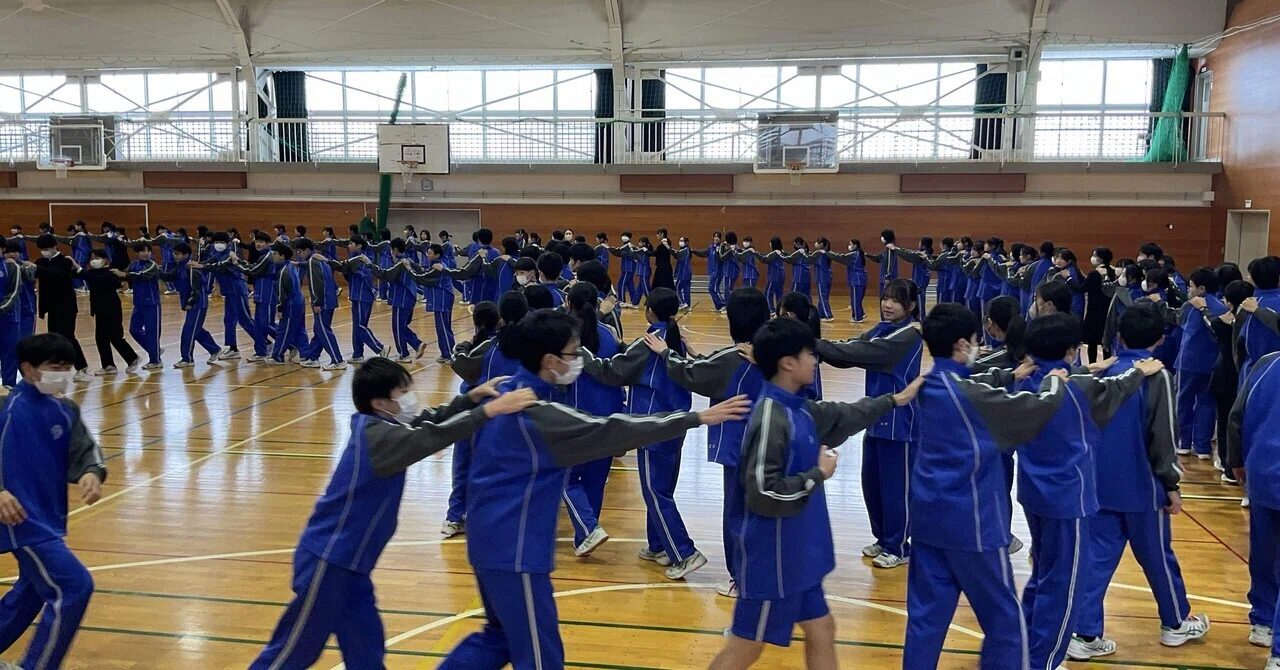 笑顔と歓声が響く！学年合同レク【1・2年生】12月26日（金）｜新潟