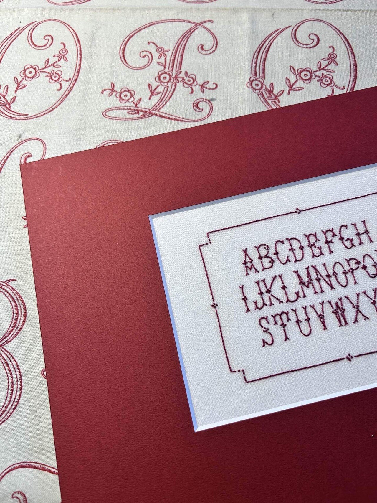 1日1文字 アルファベット刺繍のサンプラー｜刺繍デザイナー 福田彩