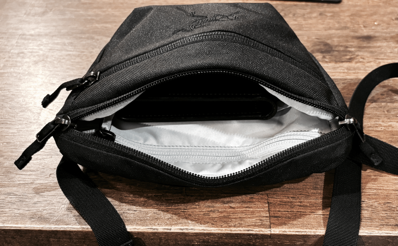 ARCTERYX(アークテリクス)「マンティス1」レビュー｜必要最小限を