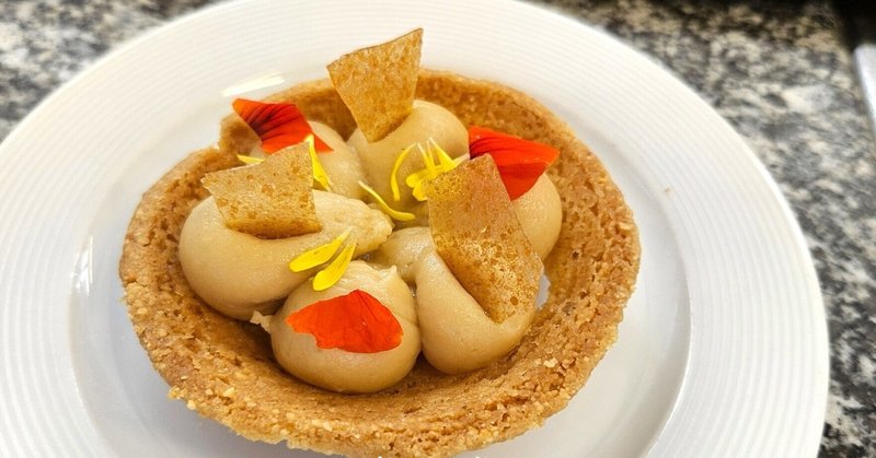 タルト好き必見！フランスでランチとアップルタルト実習～【ブルターニュ地方料理研修その２】