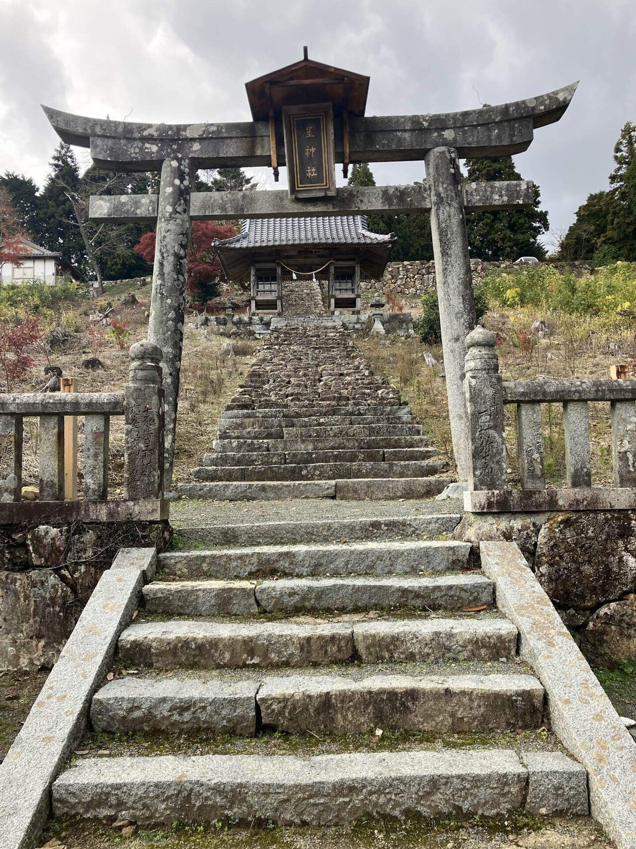 岡山】秘境「星神社」へ。1300年前の隕石伝説と、空に手が届く絶景