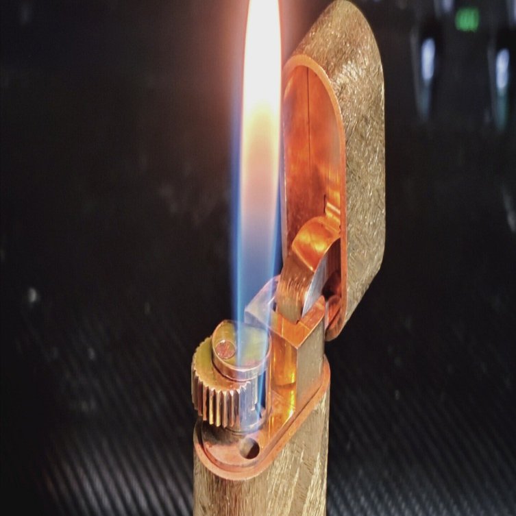 Cartier製ライターのフリントを交換したよ｜うにょーん