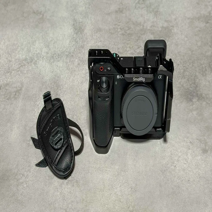 Sony α6700 ILCE-6700 SmallRigケージ付き