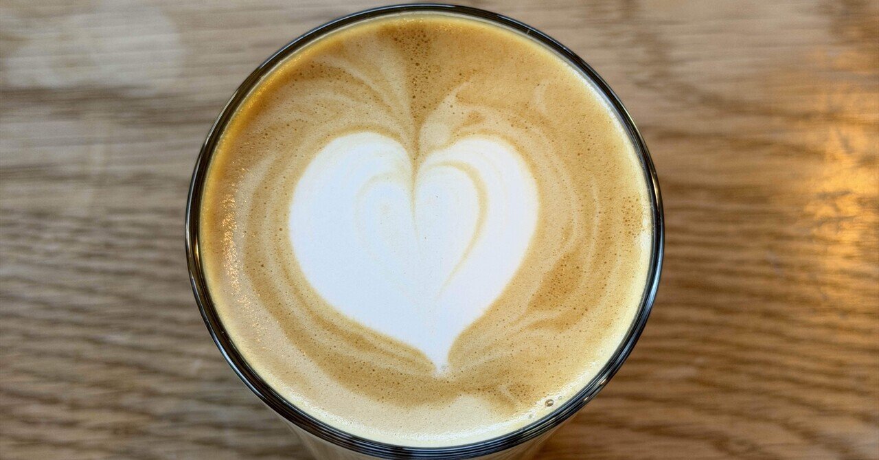 カフェラテの午後、光のなかで（townsfolk coffee・金沢）｜mizuho_note