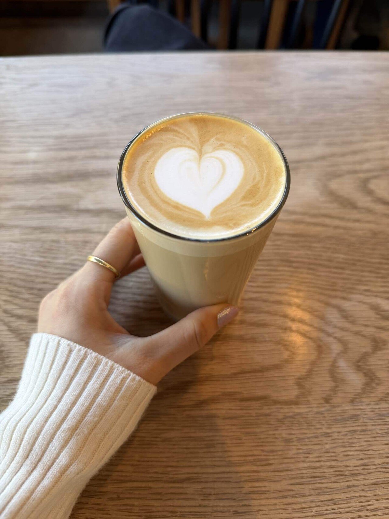 カフェラテの午後、光のなかで（townsfolk coffee・金沢）｜mizuho_note