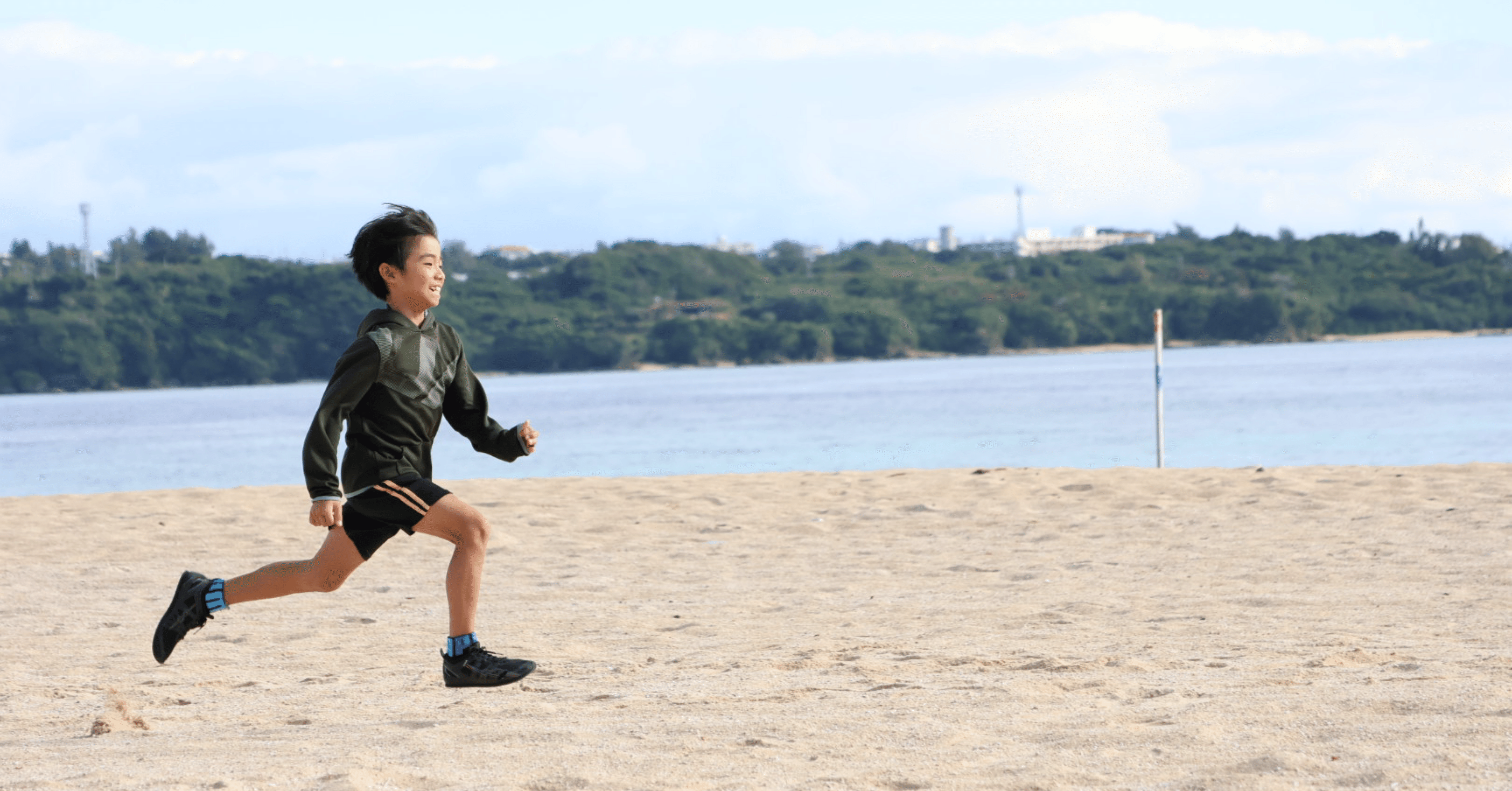砂浜トレーニング｜Coach TOMMY/陸上競技×スポーツ教育