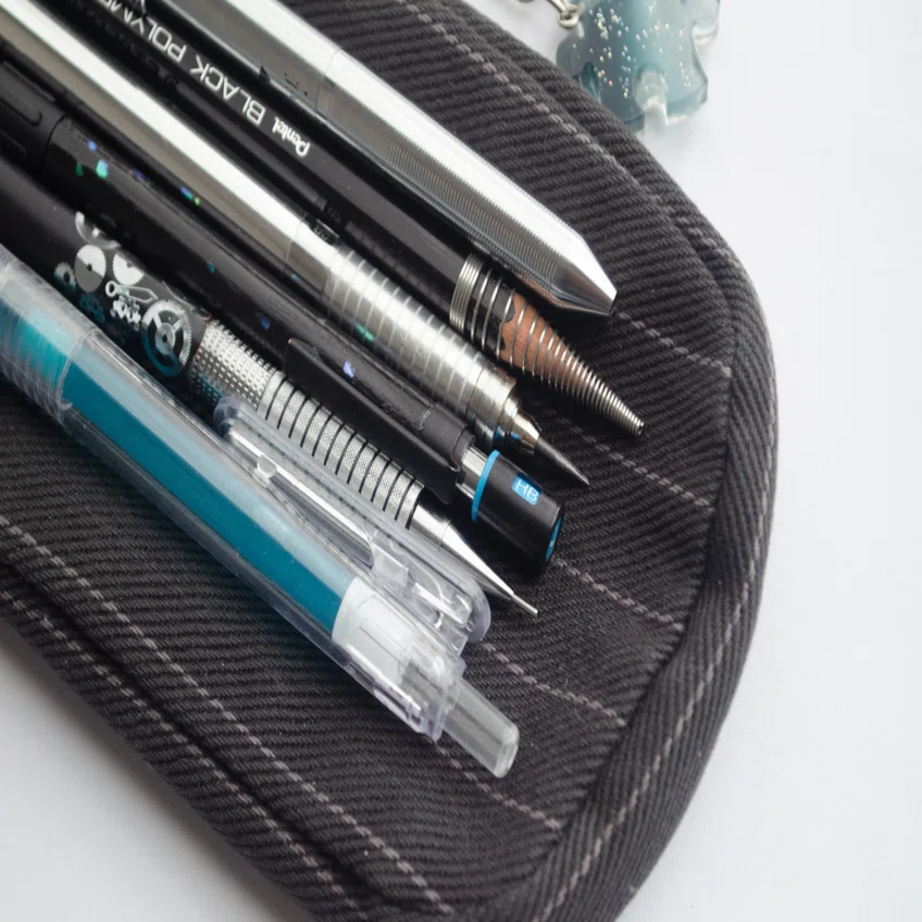 What's in Drawing Pencase?｜鴇
