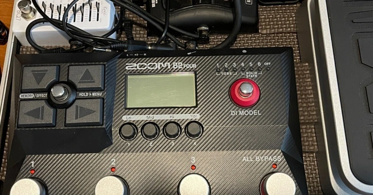 楽器】ZOOMマルチエフェクタのケーブルアクセス改善方法【B2four】【MS