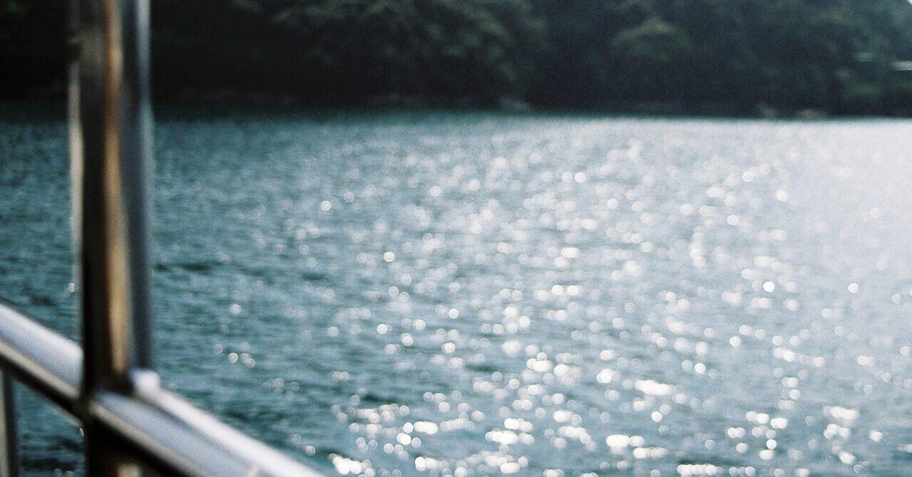 2025年、カメラで撮影した水面の表情｜桒田 萌 moe kuwada