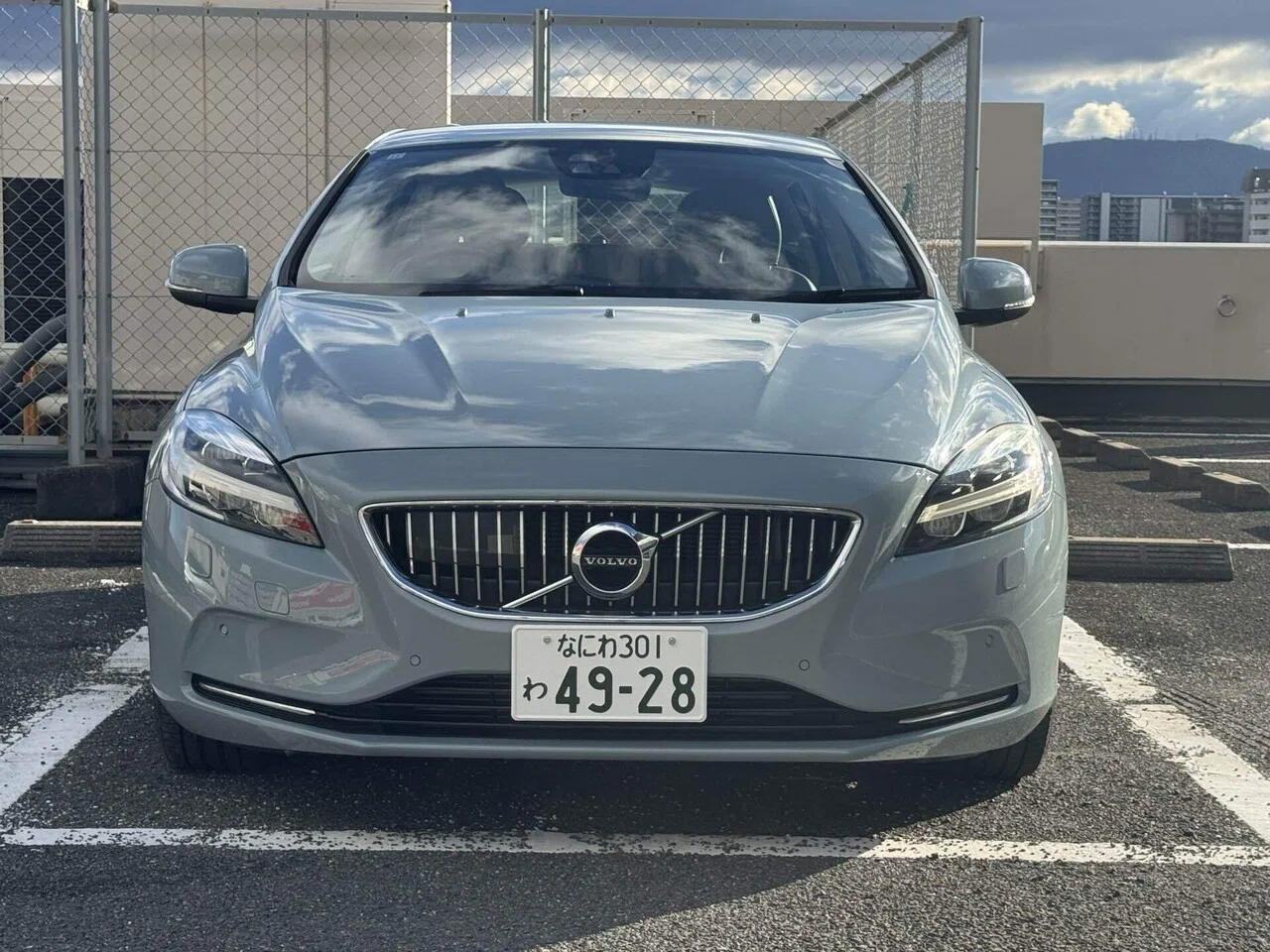 V40/クロスカントリー/MB系 純正 前期 フロントバンパー 31353310
